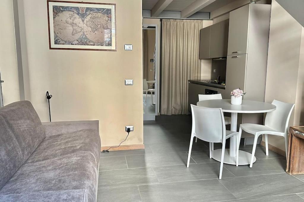 Couple'S Dream Loft 100Mt From Duomo And Lake 코모 외부 사진